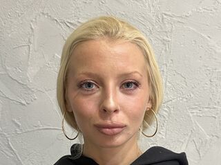 beautiful girl LanaReals