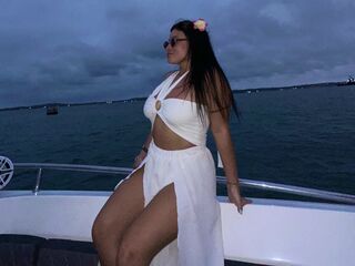 web cam show LeilaCole
