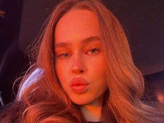 sex cam online LeoneTanton