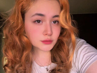 naked camgirl picture LiliPlishi