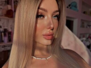 hot striptease webcam LisaLewisa