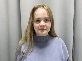 hot webcamslut LisaSchmidt