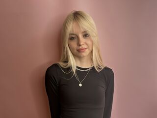nude webcamgirl picture LorettaCovil