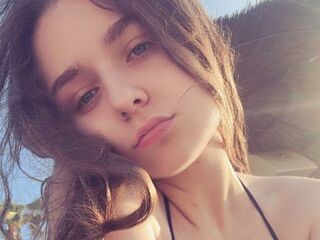 naked webcamgirl picture LuanaContratto