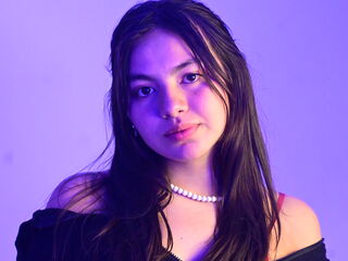 adult cam show LyaValmont