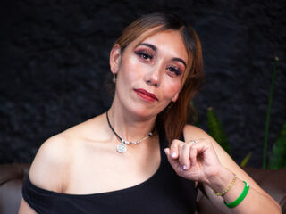 naughty cam girl picture MadeleineSartori