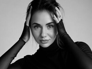 adult sex chat MaiaSin