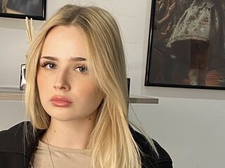 topless MarnieRhyner