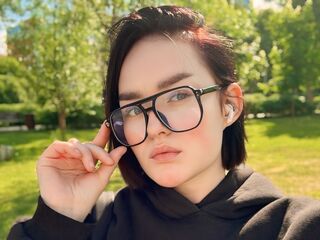 free nude live show MarryLuginbill