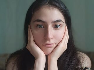 girl chat room MaudEstey