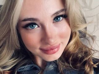 free chat room MeghanHickory