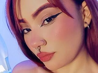 camgirl chat room MiaColllins