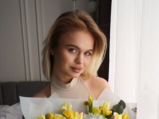 fingering girl webcam  MillaFink