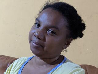 webcam live sex MomoRazafy