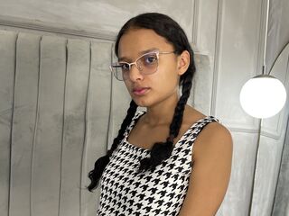 camgirl chatroom MonitaHard