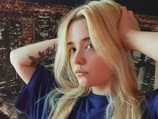 fingering cam girl picture MonnieMoniz