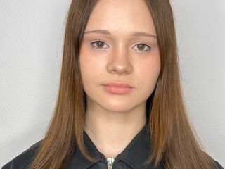 naughty cam girl fingering pussy NaidaBrayton