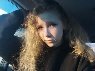 camslut showing pussy NancyLindemann