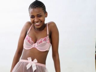 spy webcam NaomiBrookes