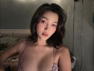 hot cam girl masturbating with sextoy OlaYasami