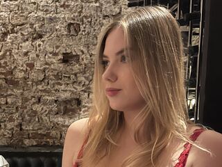 jasmin webcam girl PinkDDLuna