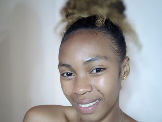 naked camgirl picture RasoaAlice