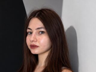 chat room live webcam RoselynSvatek