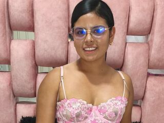 live teaser webcam SalomeHarman