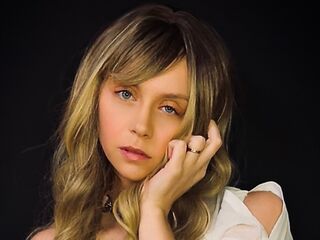 erotic webcam ScarletTucker