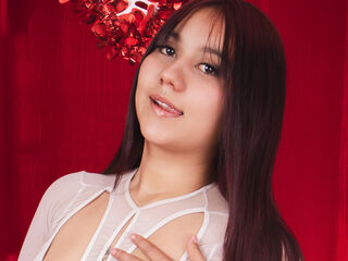 camgirl showing tits SeleneSkow