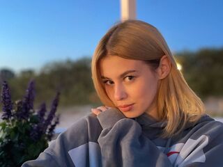 jasmin camgirl chatroom ShyElisaa