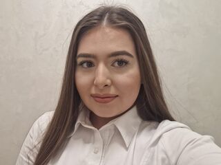 naughty camgirl fingering pussy SkylarrRose