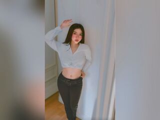 camslut naked SophieRainn