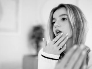 cam girl photo StaceeyBrown