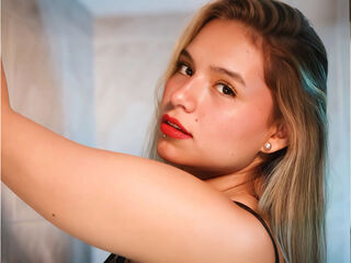 naked girl with cam masturbating SusieJohns