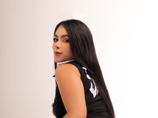 hot naked camgirl ThaliiaDuran