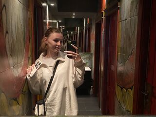 naked cam chat ToriDanceer