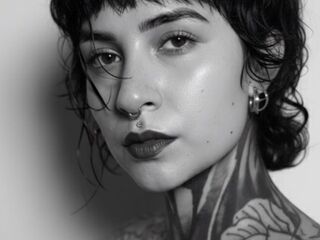 naked webcamgirl ValentineSaenz