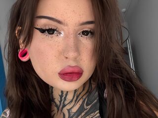 naked webcam girl YasminBratz