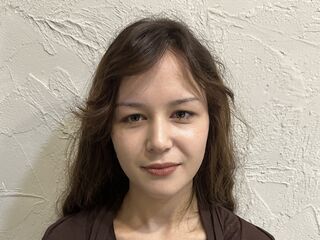 nude webcamgirl YokoLisa