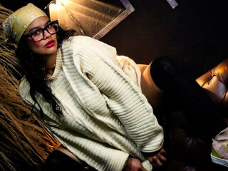 naked girl with webcam masturbating ZiaNoir